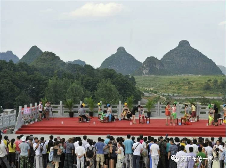 Truyền thuyết đau lòng về ngọn núi có hình bầu ngực kỳ lạ ở Trung Quốc 4