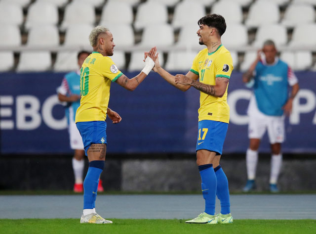 Brazil vào bán kết Copa America trong ngày Jesus nhận thẻ đỏ