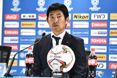 HLV ĐT Nhật Bản ngại 5 cầu thủ nhập tịch của ĐT Trung Quốc