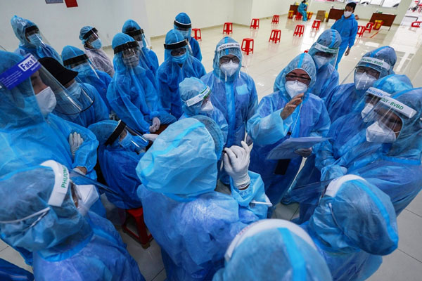 TPHCM: Ghi nhận gần 5.000 ca COVID-19, xuất hiện nhiều chuỗi lây nhiễm mới