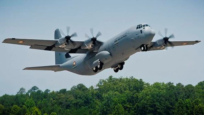 Máy bay vận tải quân sự C-130
