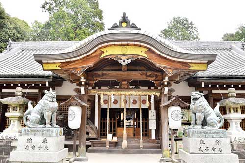 Kỳ lạ đền thờ "Thần Gối" tại Nhật Bản, cách làm Thần hiển linh giúp chúng ta tránh "ngủ nướng" còn bất ngờ hơn