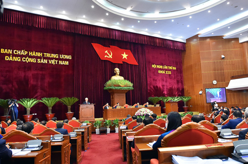 Ngày làm việc thứ nhất của Hội nghị Trung ương 3