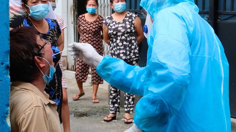 Sở Y tế TP.HCM đề xuất thí điểm cách ly F1 tại nhà ở 8 quận, huyện