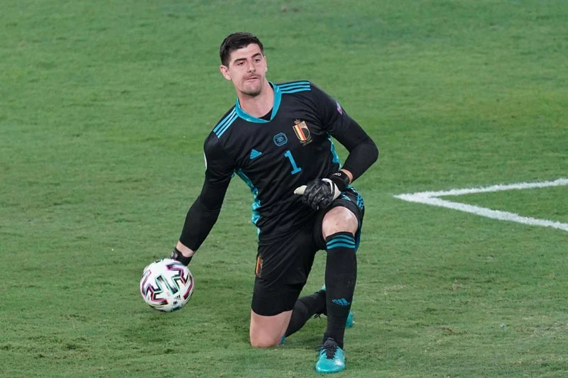 =5. Thibaut Courtois (Bỉ, số lần cứu thua: 14).