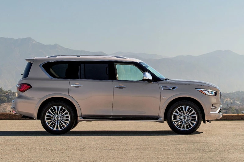 Infiniti QX80.