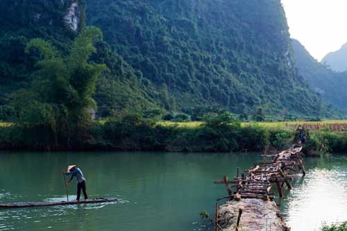 Trải nghiệm cung trekking ở Cao Bằng đẹp như tranh thủy mặc