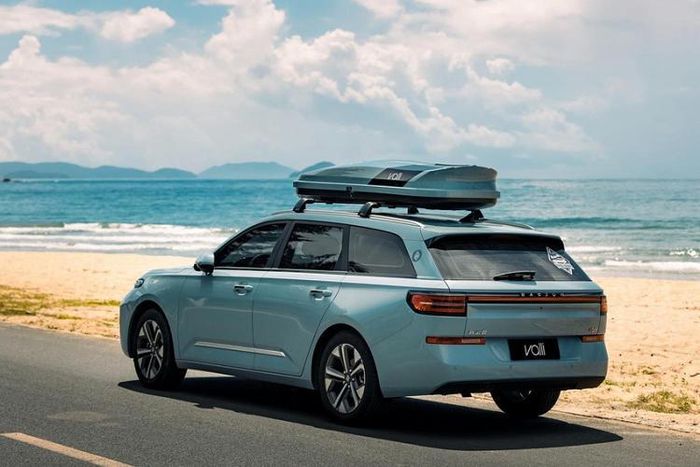 Ôtô đẹp long lanh, giá chỉ hơn 200 triệu đồng