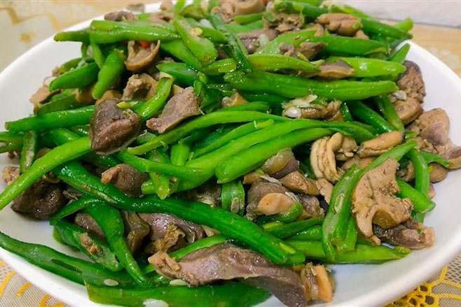 Hướng dẫn chế biến món đậu cô ve xào lòng gà