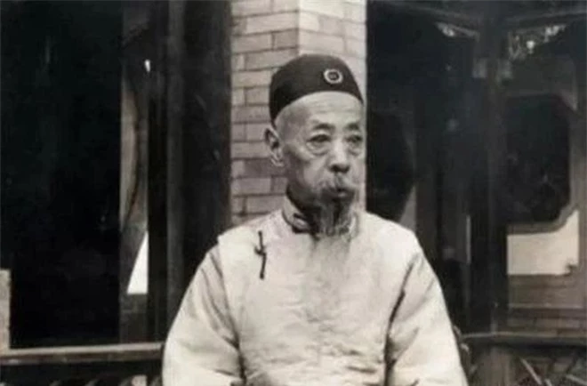 Tham lam ngang ngửa nhưng thông minh hơn Hòa Thân vài phần, viên quan Thanh triều dùng 1 mánh khóe, riêng tiền lãi tiêu cả đời không hết - Ảnh 2. Tham lam ngang ngửa nhưng thông minh hơn Hòa Thân vài phần, viên quan Thanh triều dùng 1 mánh khóe, riêng tiền lãi tiêu cả đời không hết - Ảnh 2.