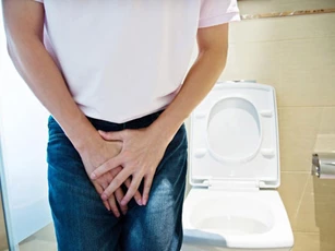 Tác hại kinh hoàng của việc nhịn tiểu quá lâu, ai cũng nên xem để biết