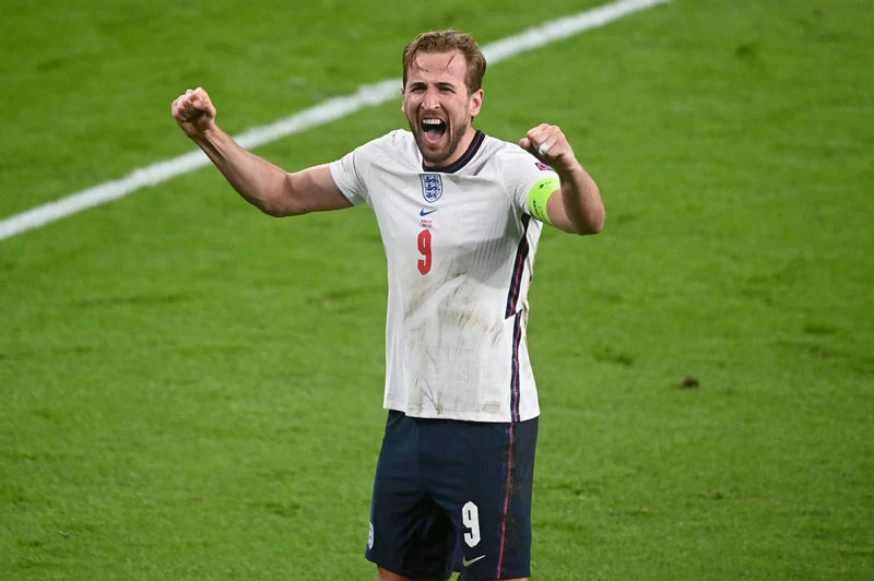 Tiền đạo: Harry Kane (Anh).