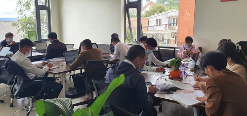 Doanh nghiệp bất động sản tụ tập đông người bất chấp quy định phòng chống dịch