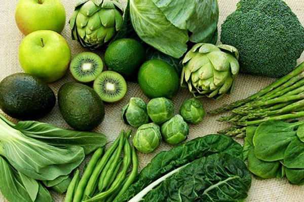 Trước và sau khi tiêm vaccine Covid-19, nên ăn uống thế nào?