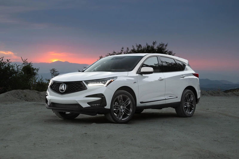 6. Acura RDX 2021 (giá khởi điểm: 38.200 USD).