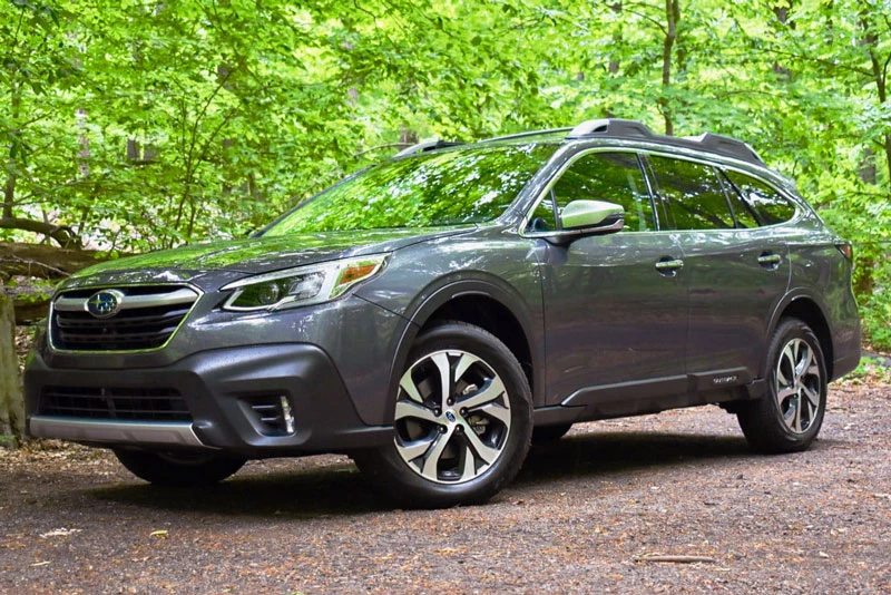 8. Subaru Outback Touring 2021 (giá khởi điểm: 37.495 USD).