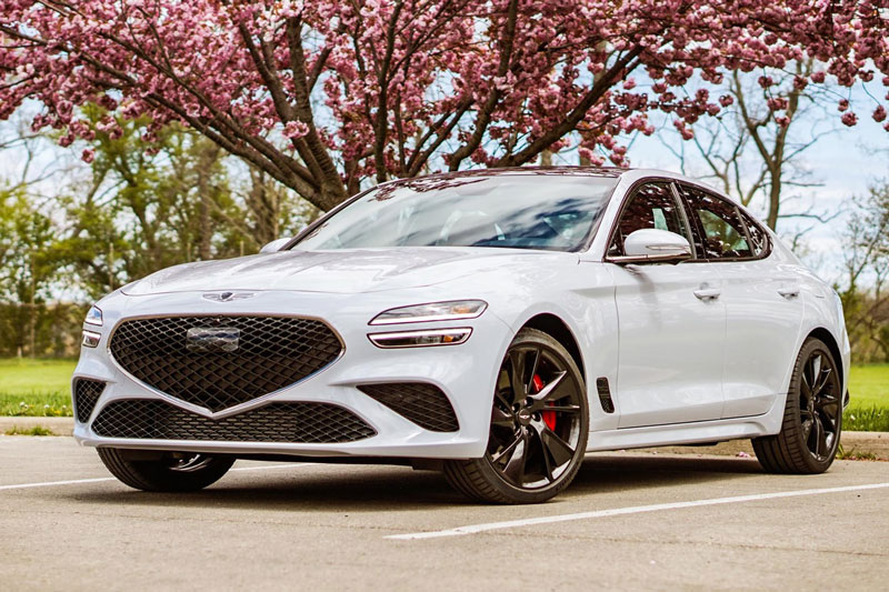 Top 10 xe hơi hiệu suất cao đáng mua nhất năm 2021: Gọi tên Genesis G70