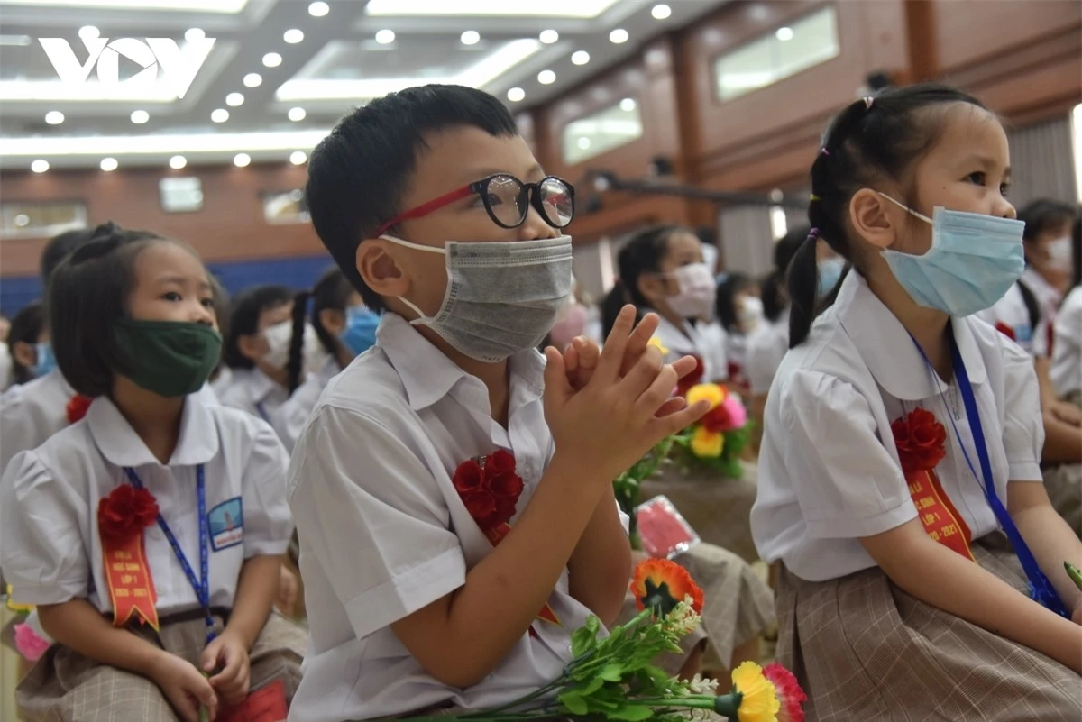 Thời gian cho học sinh các cấp ở Hà Nội trở lại trường vẫn chưa được quyết định.