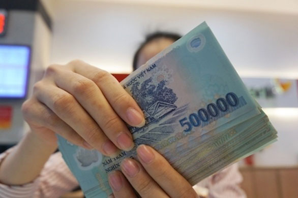 Lãi suất huy động biến động ra sao trong tháng 7?