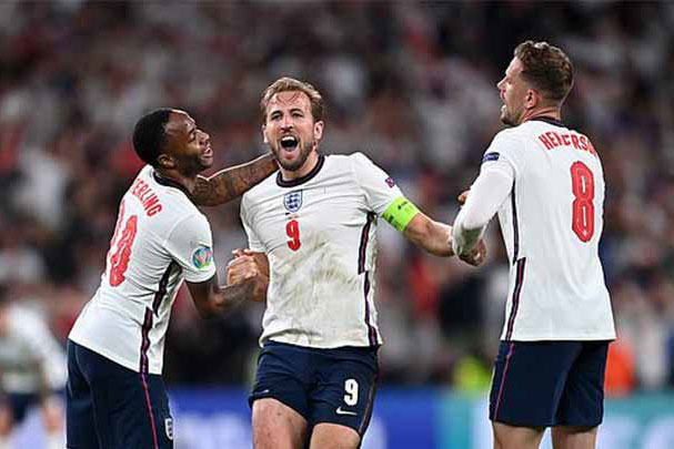 Điểm nhấn trận Anh 2-1 Đan Mạch: 'Chấm dứt giấc ngủ đông kéo dài 55 năm'