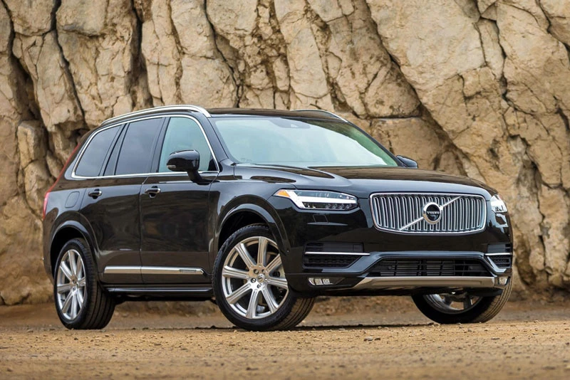 5. Volvo XC90 2021 (khoảng sáng gầm xe: 267 mm).