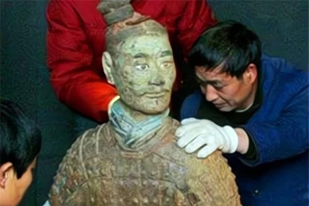 Gương mặt thần bí của một chiến binh trong lăng mộ Tần Thủy Hoàng, chỉ xuất hiện trong 5 phút, để lại 1 bức ảnh, sau đó biến mất - Ảnh 5.