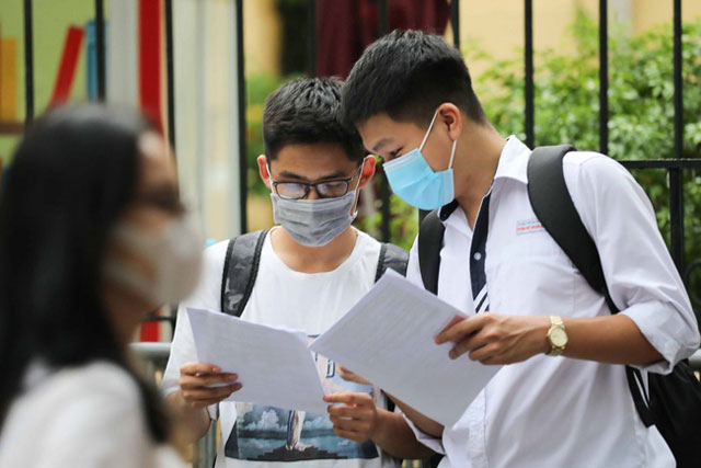 Đề thi tốt nghiệp THPT 2021 bị "chê" khó, Bộ GD&ĐT nói gì?