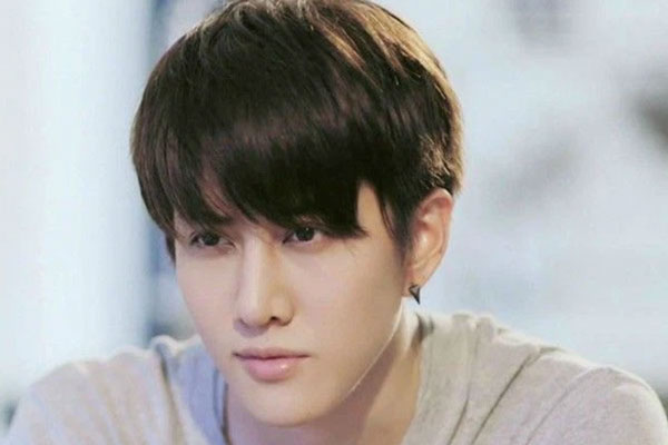 Đi công tác cùng sếp nữ, tôi cứng rắn từ chối lời mời ỡm ờ lúc nửa đêm, để rồi mấy hôm sau về nhà gặp vợ mà "ngã ngửa"