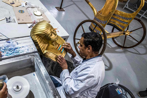 Ai Cập bán bản sao cổ vật để phục hồi du lịch