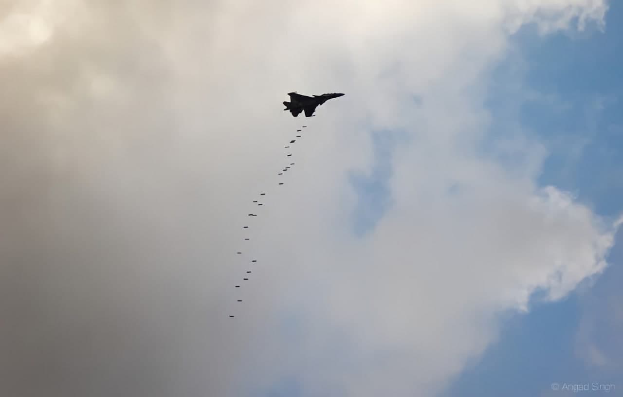 Tiêm kích Su-30 dội 26 quả bom cùng lúc 