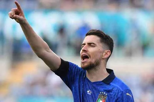 Jorginho thi đấu cực hay tại EURO 2020.