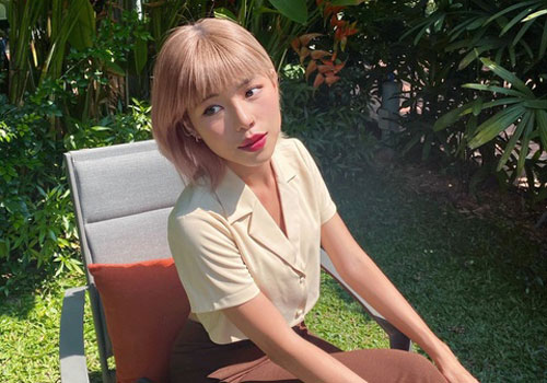 Nhiều người trẻ mệt mỏi, bật khóc khi ở nhà tránh dịch quá lâu