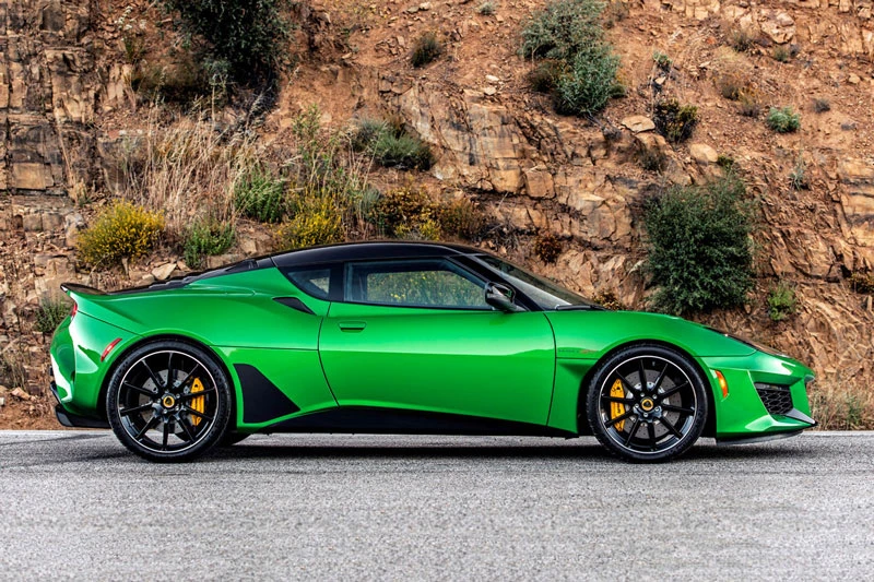 5. Lotus Evora GT 2021 (giá khởi điểm: 99.150 USD).