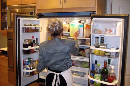 Cách khử mùi tủ lạnh cực hiệu quả