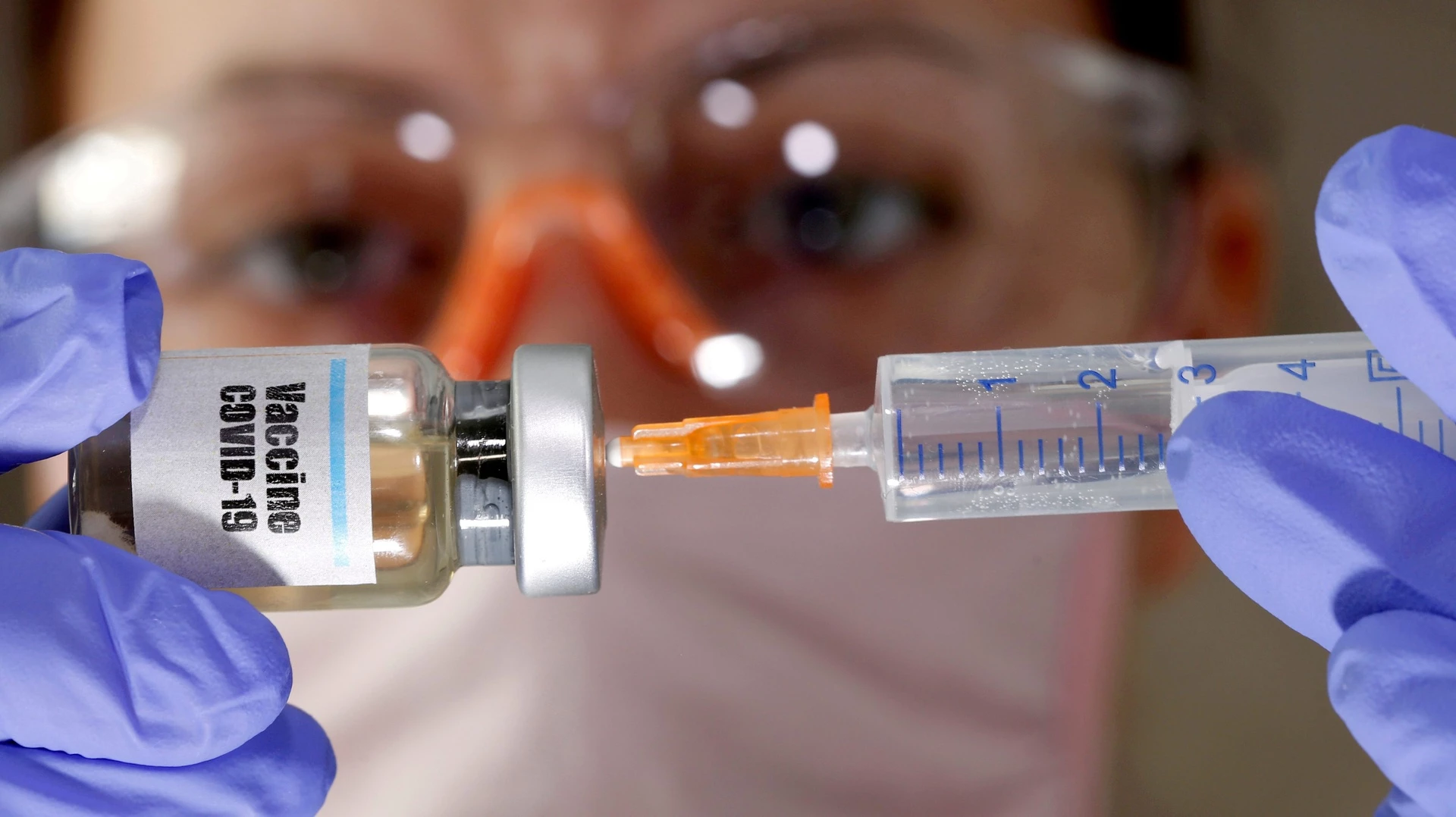 Một số loại vaccine trên thế giới vẫn đang trong quá trình thử nghiệm. Ảnh: Rama al reza/Shutterstock. Một số loại vaccine trên thế giới vẫn đang trong quá trình thử nghiệm. Ảnh: Rama al reza/Shutterstock.