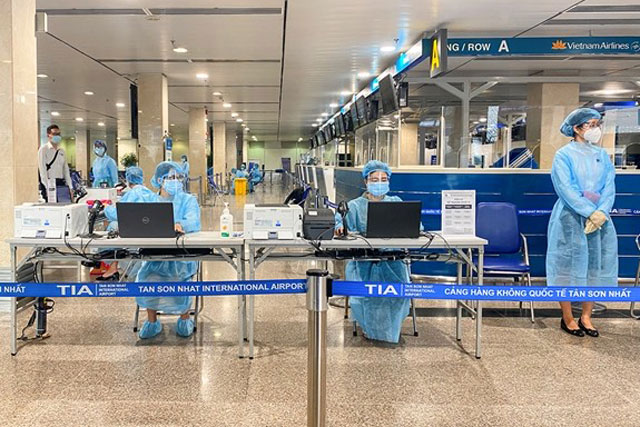 Triển khai dịch vụ xét nghiệm COVID-19 tại sân bay Tân Sơn Nhất