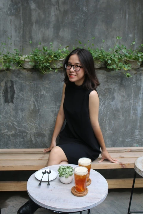 Minh Trang từng bật khóc vì áp lực tâm lý khi nơi cô sống bị phong tỏa vì có ca nhiễm Covid-19. Minh Trang từng bật khóc vì áp lực tâm lý khi nơi cô sống bị phong tỏa vì có ca nhiễm Covid-19.