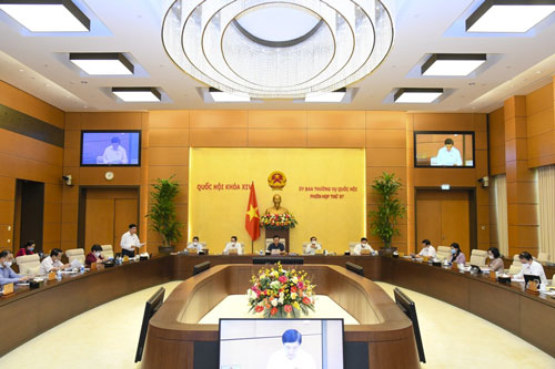 &#x1EE6;y ban Th&#x1B0;&#x1EDD;ng v&#x1EE5; Qu&#x1ED1;c h&#x1ED9;i s&#x1EBD; cho &#xFD; ki&#x1EBF;n v&#x1EC1; c&#xF4;ng t&#xE1;c nh&#xE2;n s&#x1EF1; kho&#xE1; XV