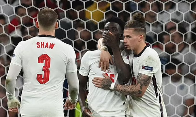 'Để Saka đá luân lưu chốt hạ là quyết định ngu ngốc của Southgate'