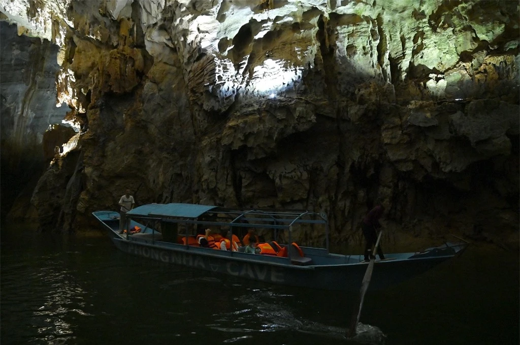 Khám phá “Thiên Nam đệ nhất động” -0