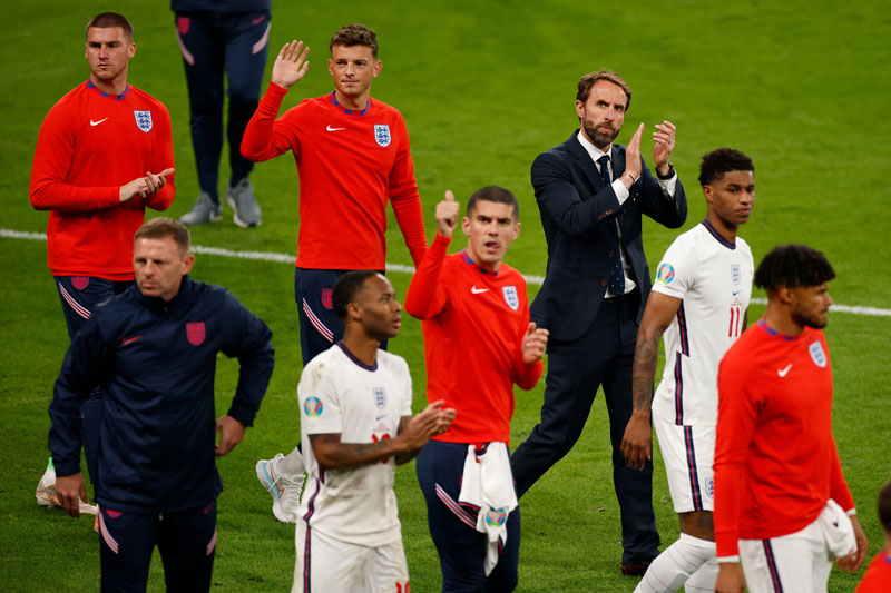HLV Gareth Southgate nhận lỗi về màn "đấu súng", ca ngợi Italia "vô cùng xuất chúng"