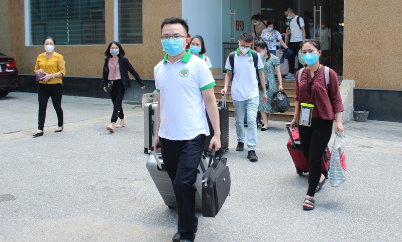 200 y, bác sĩ ở Nghệ An tình nguyện "chia lửa" cùng TP Hồ Chí Minh chống dịch COVID 19