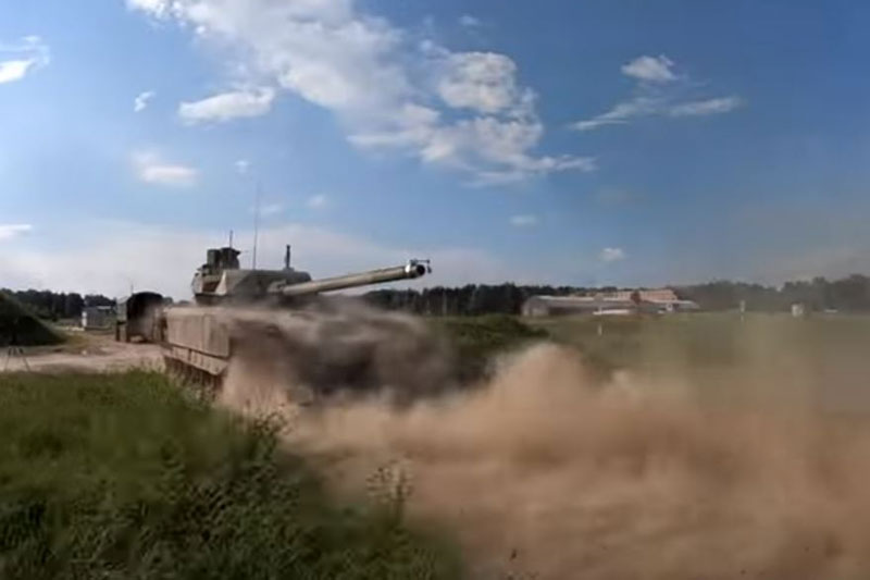 Cảnh quay chậm xe tăng T-14 Armata thực hiện cú tấn công chính xác khiến mọi người kinh ngạc