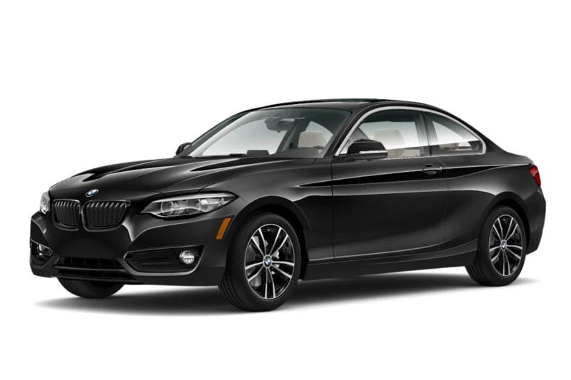 4. BMW 230i Coupe (giá khởi điểm: 35.900 USD).