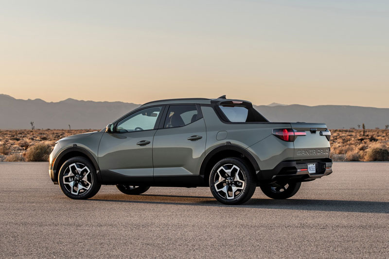 Xe bán tải đầu tiên của Hyundai chốt giá từ 549 triệu đồng