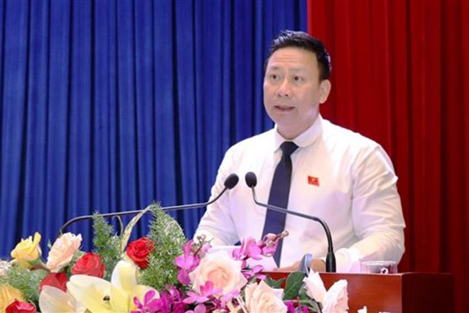 Phê chuẩn kết quả bầu Chủ tịch, Phó Chủ tịch UBND 6 tỉnh