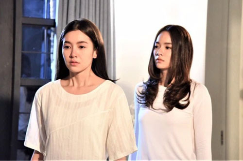 Chị gái lấy chồng giàu nên bố mẹ tôi cố vay mượn 5 cây vàng hồi môn, một tuần sau đám cưới, tôi hoang mang khi gặp chị ở tiệm vàng