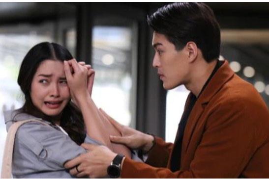 Vợ thông báo đã có bầu 2 tháng nhưng nhất quyết không chịu đi khám thai, tôi trách mắng thì cô ấy quỳ sụp xuống xin tha thứ