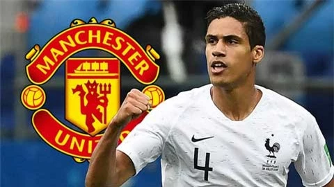 Varane sẵn sàng chờ tới mùa sau để sang MU miễn phí