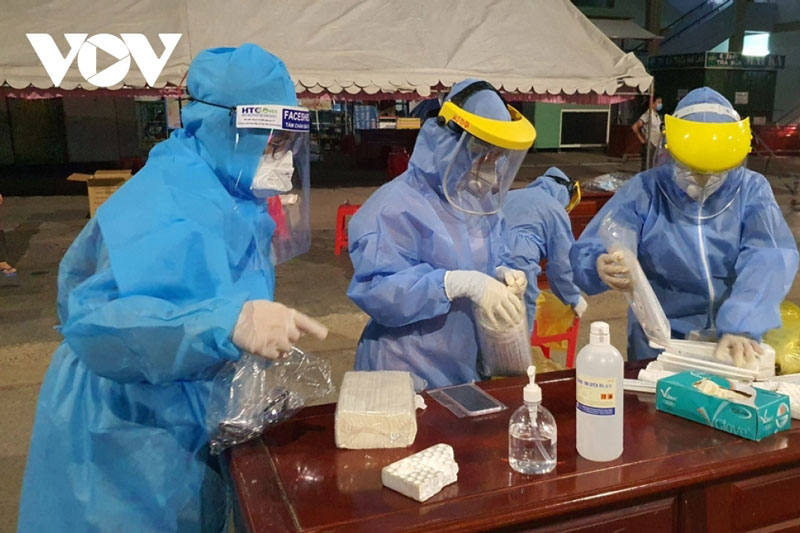 F0 tăng nhanh, Bộ Y tế đề nghị Bình Dương khẩn trương bổ sung giường điều trị